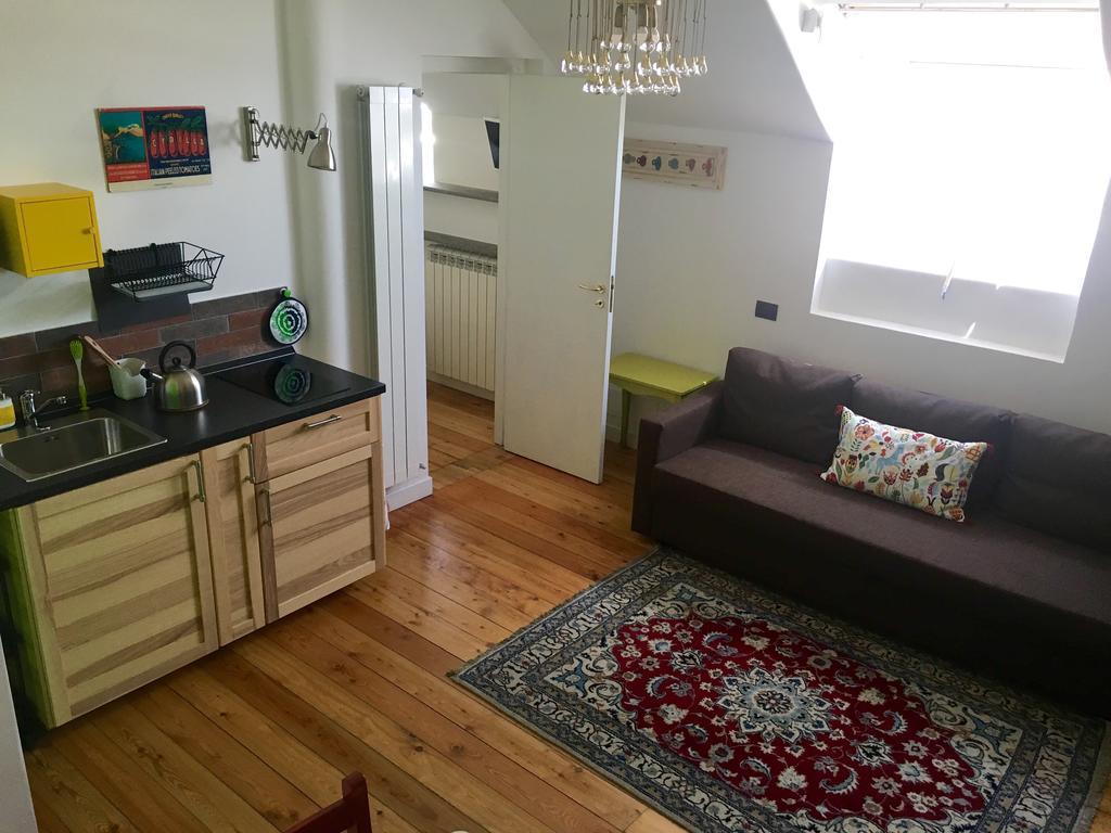 Apartamento Mansarda Bellini Nápoles Habitación foto